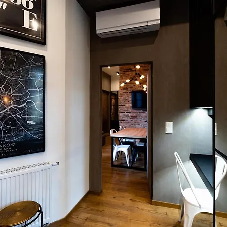 Large 75 M2 Apartment For 6 Guests Next To Wawel Castle Cracovia Esterno foto